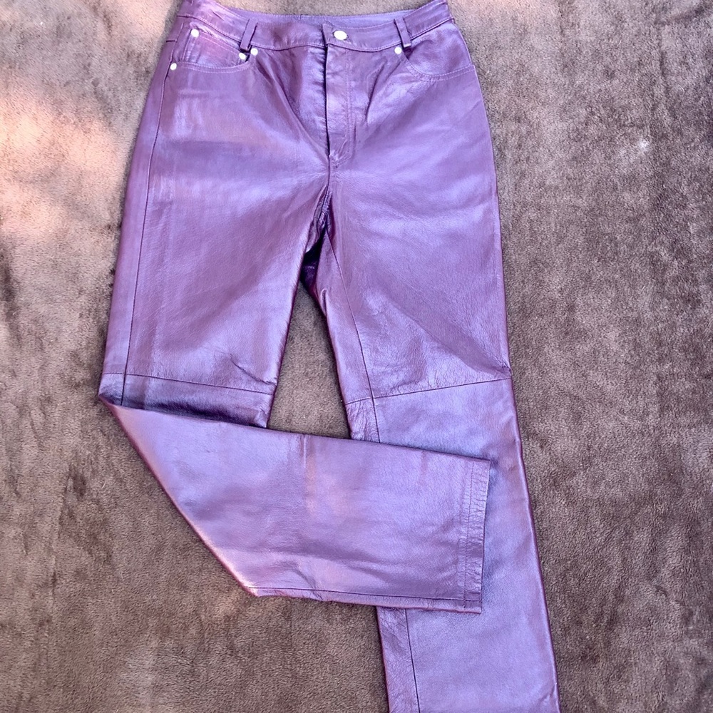 Burgundy 100% genuine Leather (2nd pic true color)